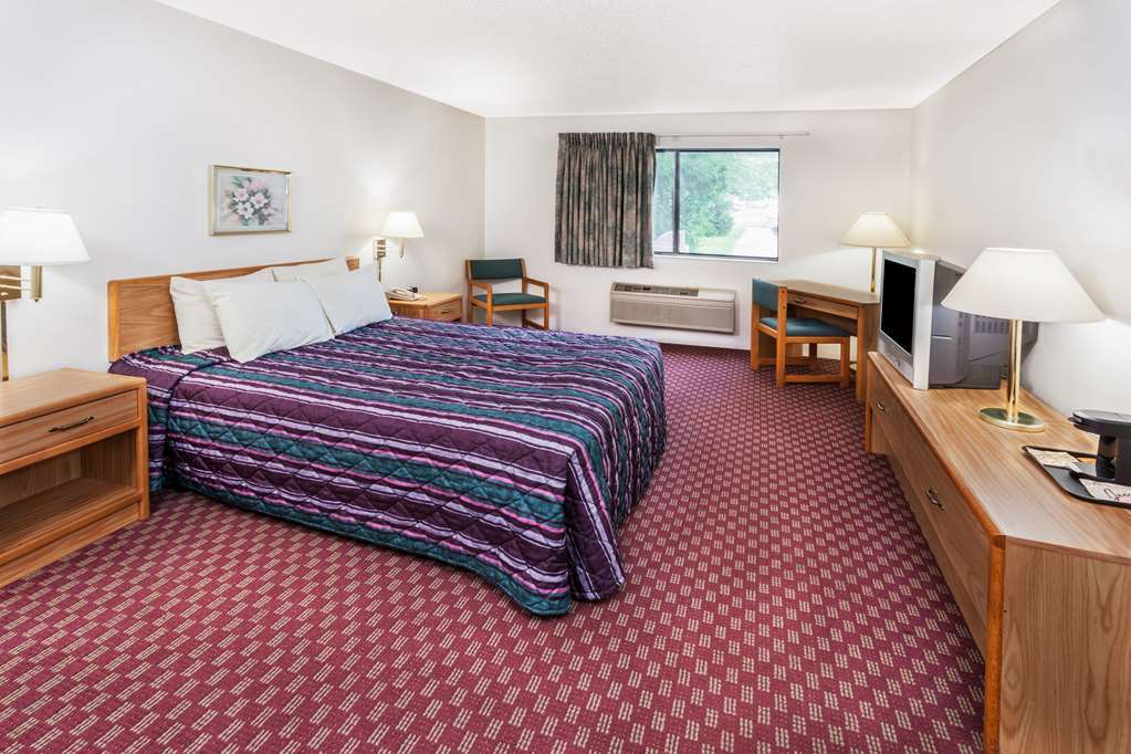 Super 8 By Wyndham Hebron Lowell Area Quarto foto